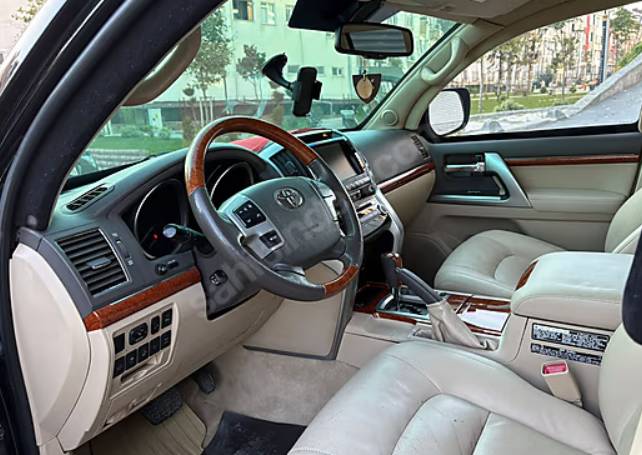 2015 MODEL TOYOTA LAND CRUISER 4.5 D V8 BR-6 ZIRHLI